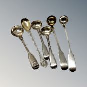 Assorted Georgian/Victorian salt spoons,