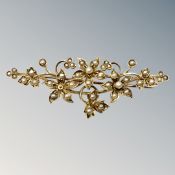 A good quality antique 15ct gold and pearl brooch