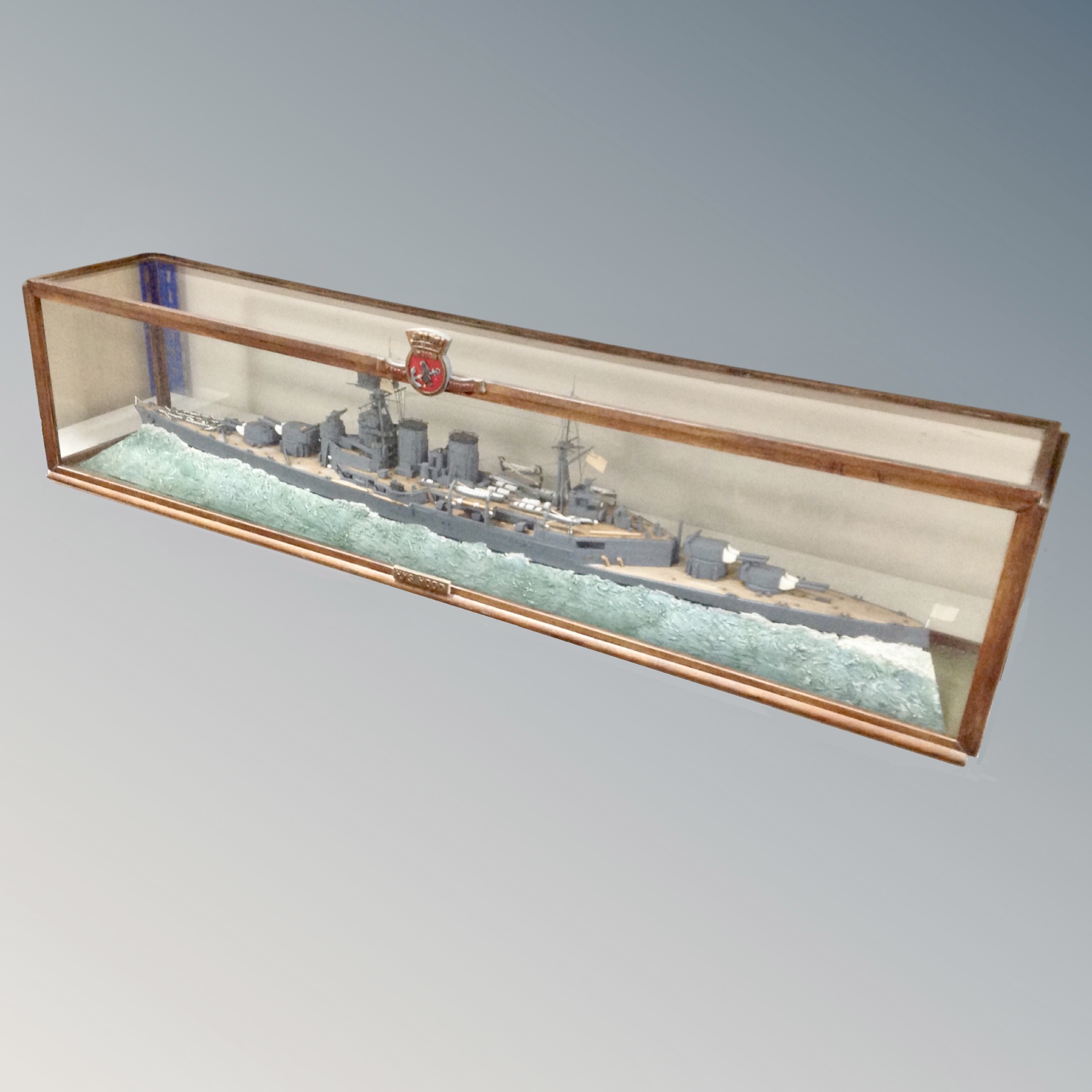 A hand built scale model of the British WWII battleship HMS Hood, in glazed display case, - Image 2 of 3