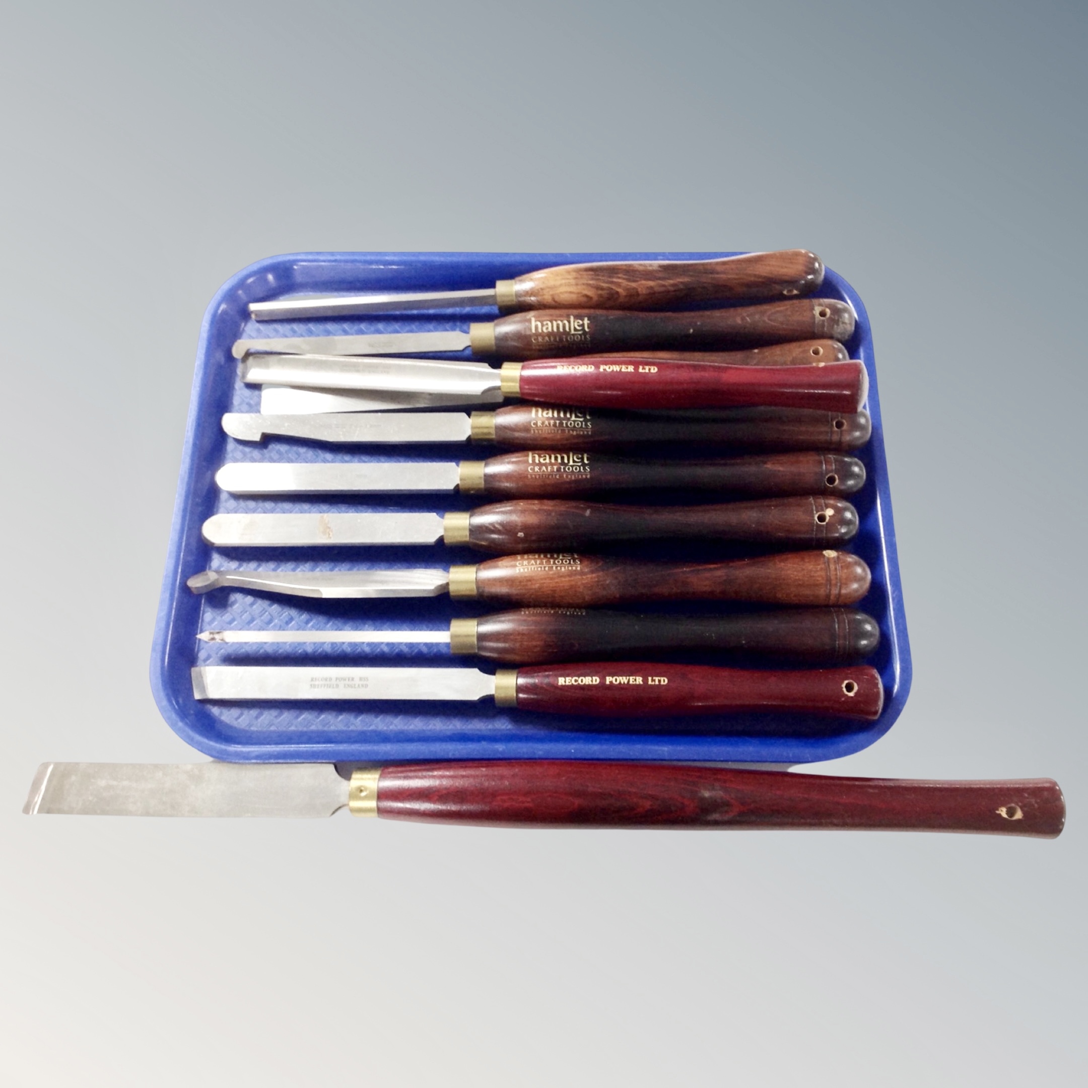 A tray of eight Hamlet Craft Tools chisels,