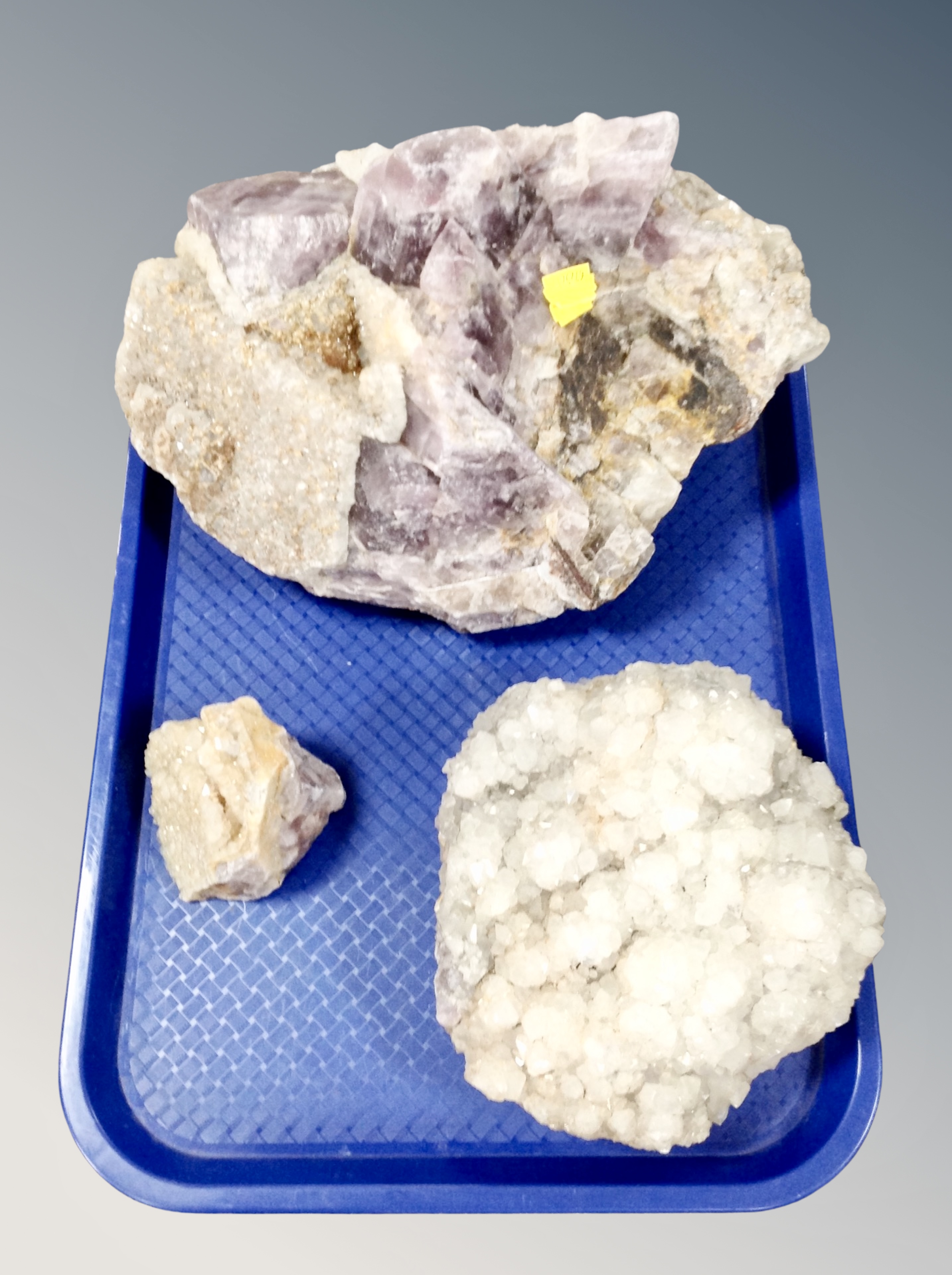 Three quartz rock samples