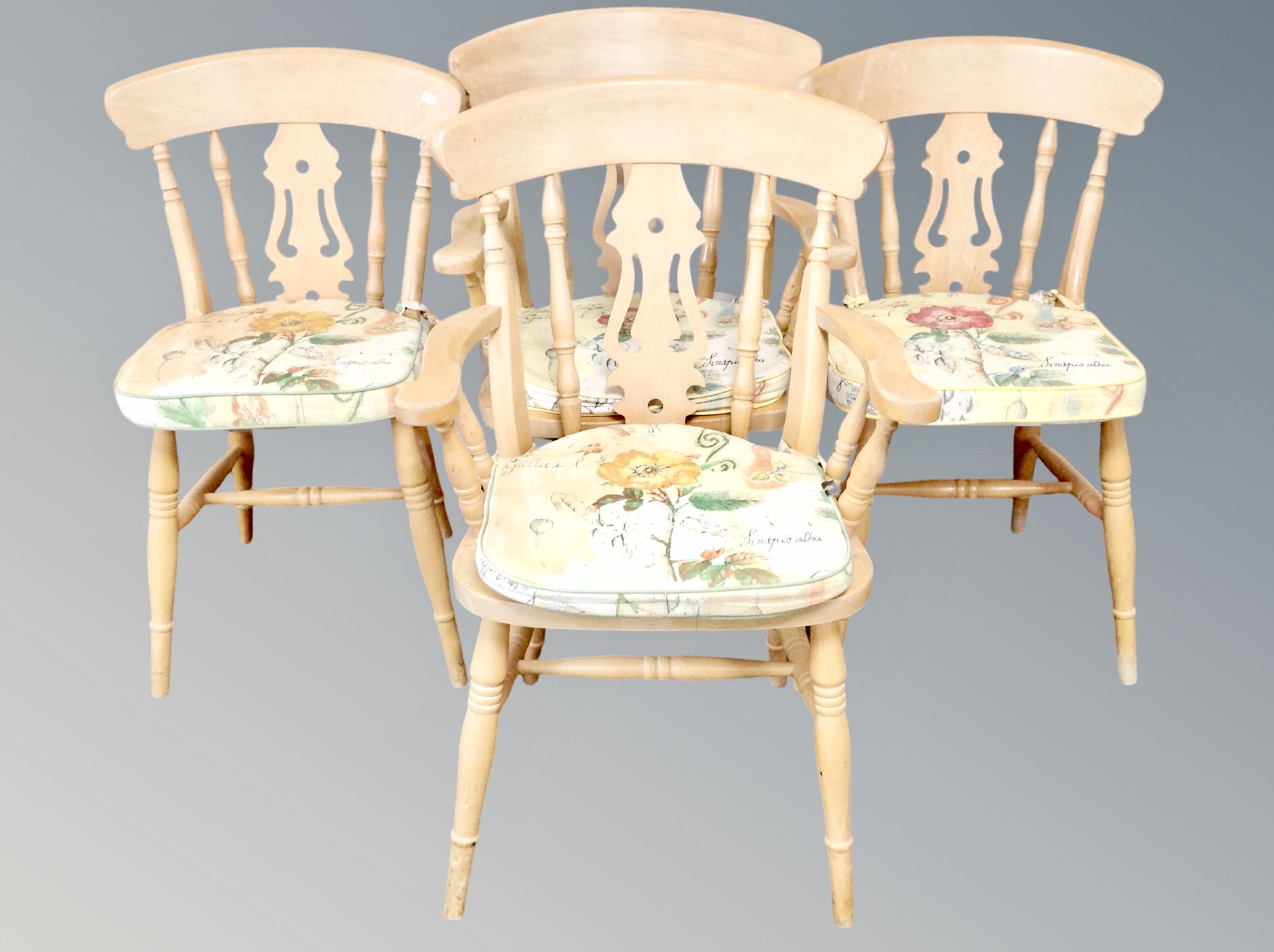 A square pine dining table and a set of four pine chairs - Image 2 of 2