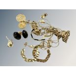 Small lot of costume jewellery