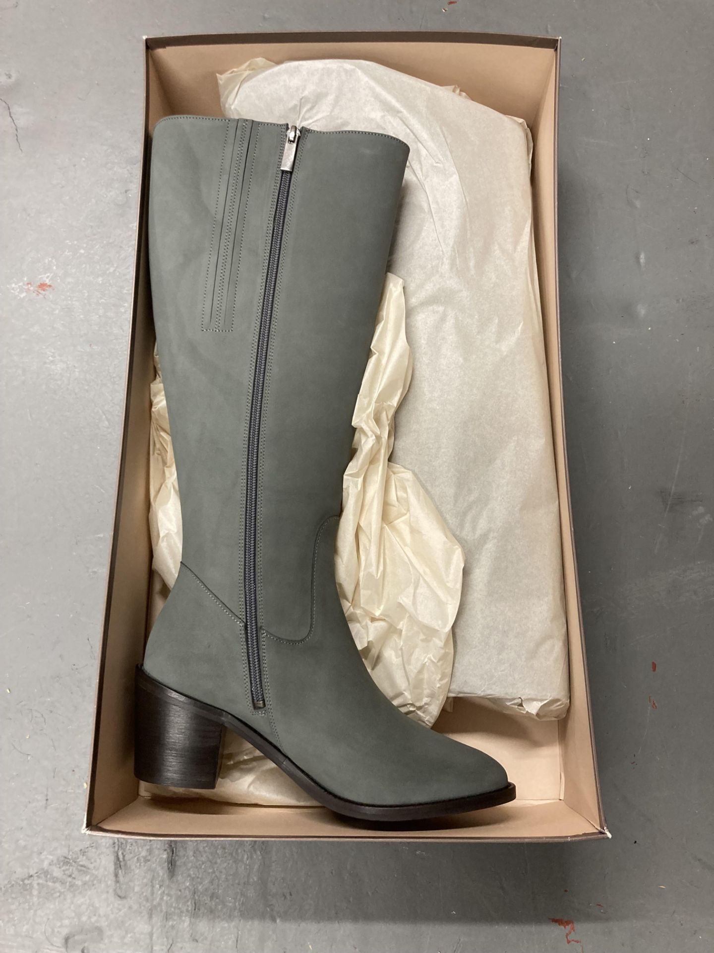 A pair of Duo boots : Henrietta, Fog Grey boots,