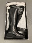 A pair of Duo boots : Musgrave, EU size 43,