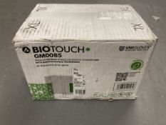 A box of Bio-touch GM0085 nitrile single use gloves (10 packs of 100).