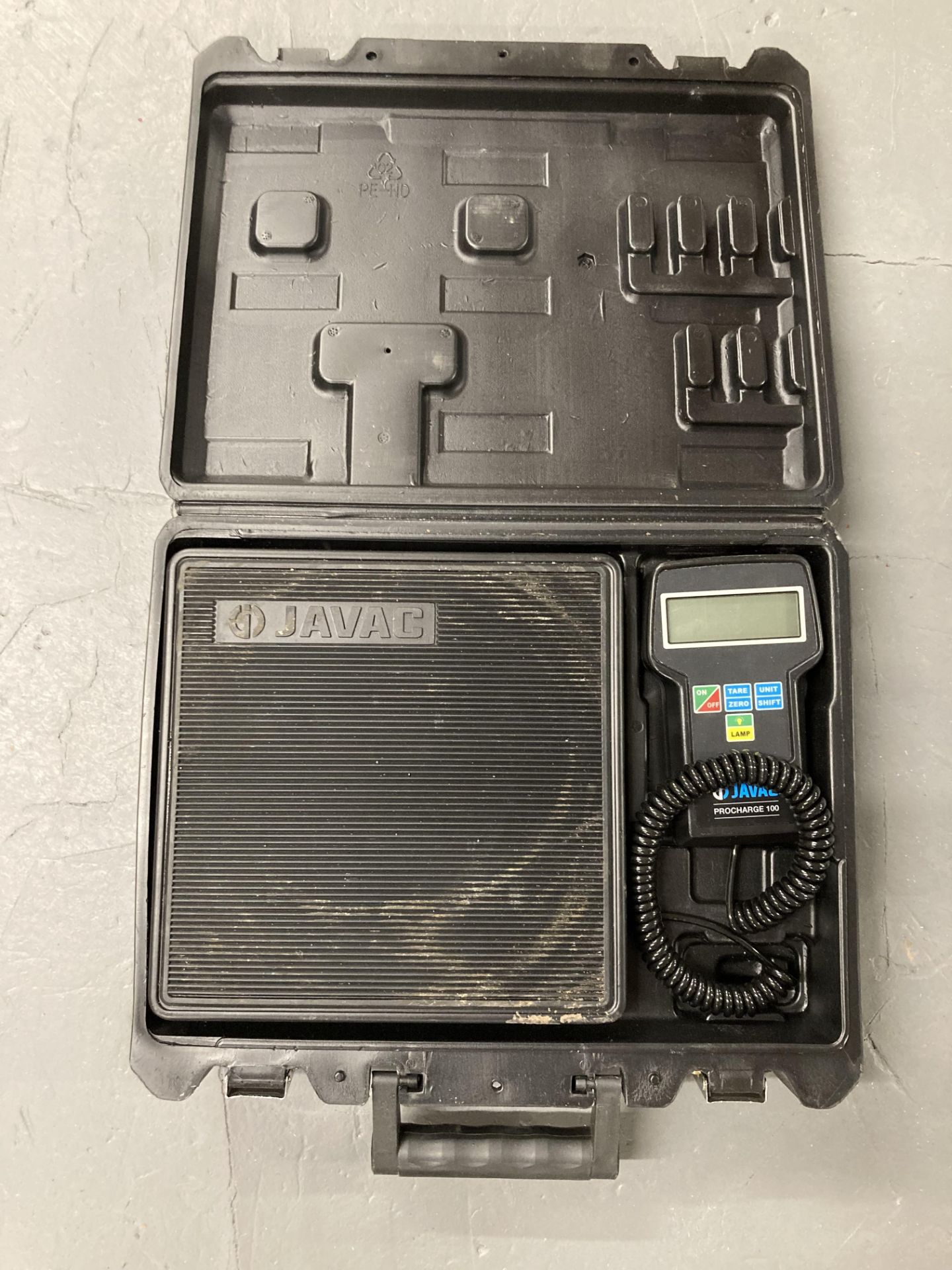 A JAVAC pro charge 100 charging scales in case.