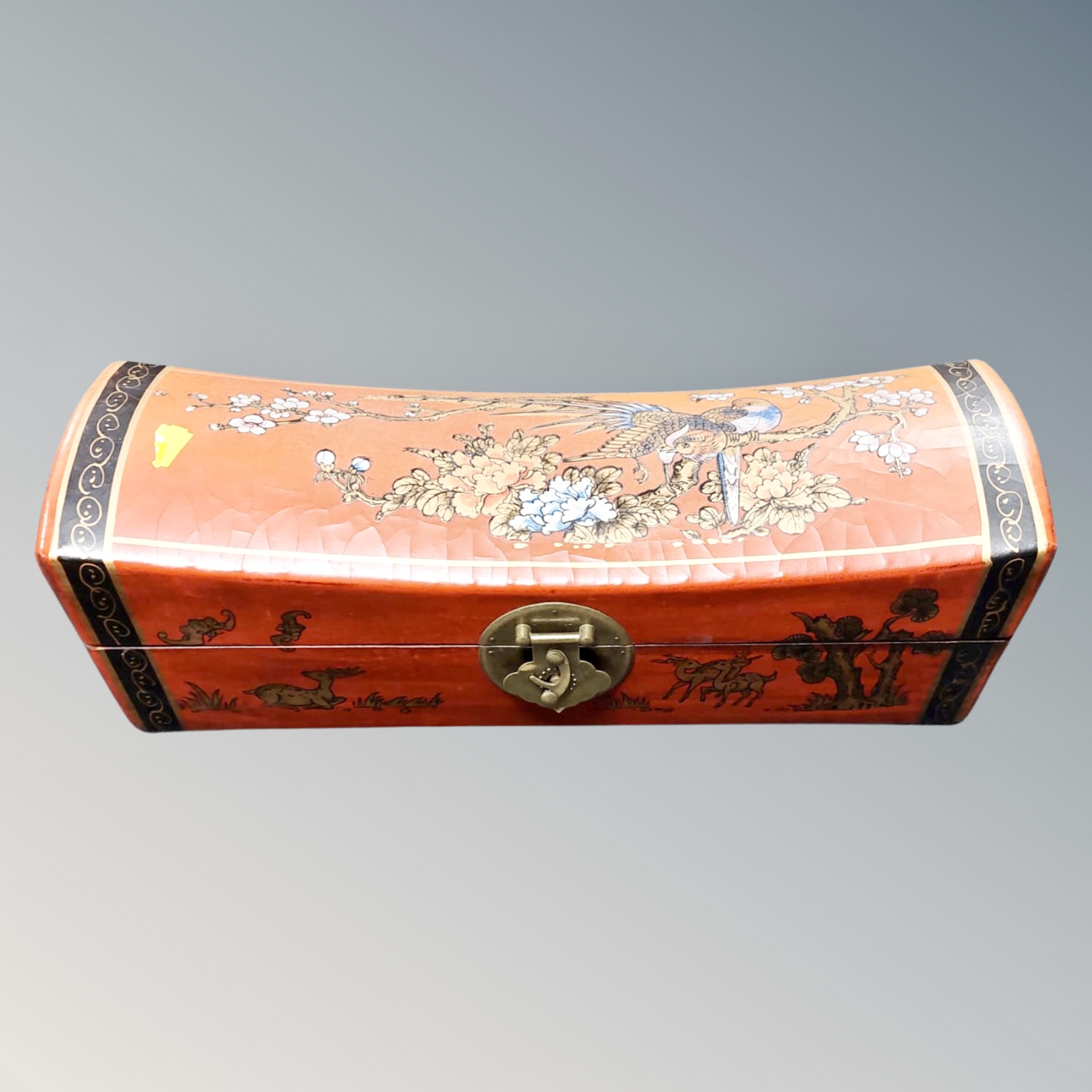 A contemporary Chinese pillow box