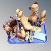 A tray of treen including carved animals,