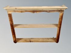 A pine plate rack