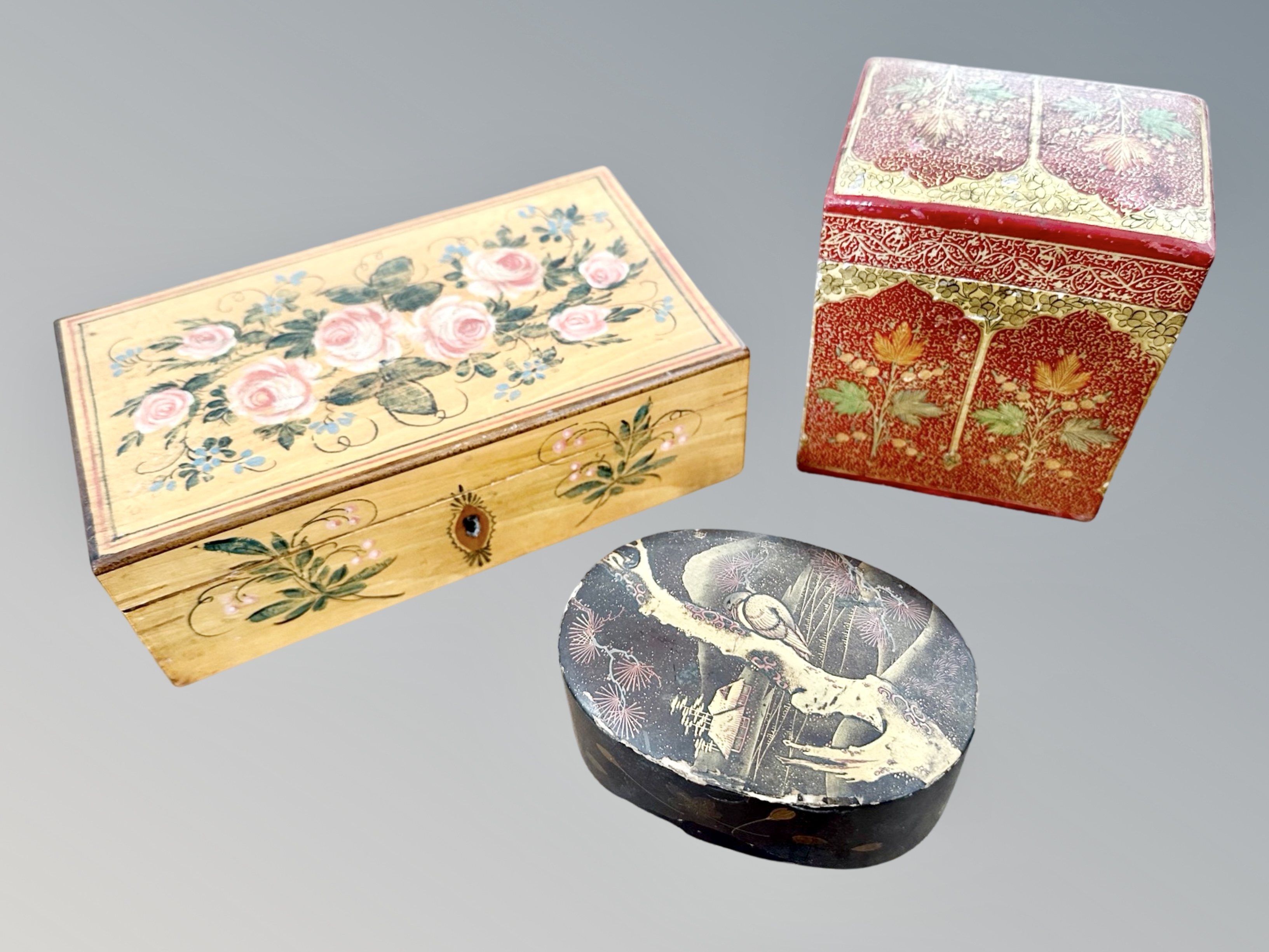A Japanese Meiji period lacquered oval trinket box,
