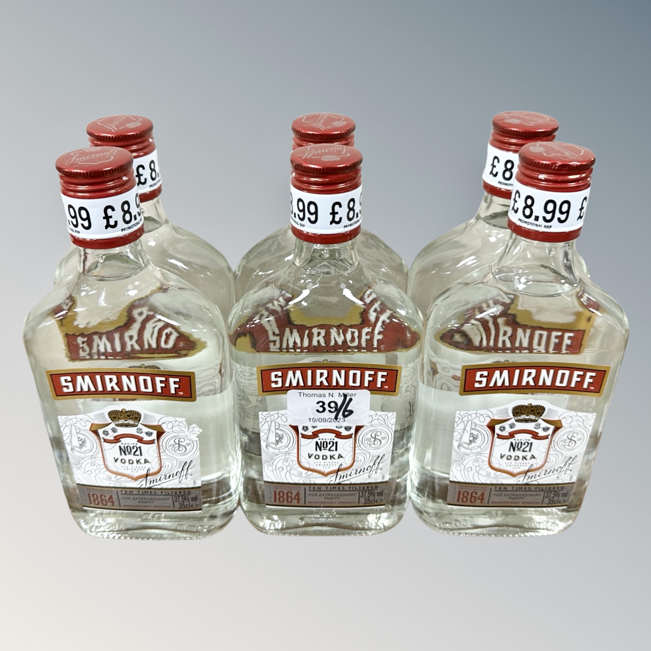 Six x Smirnoff No. 21 Vodka, each bottle 35 cl.