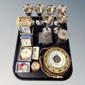 A tray of assorted plated wares, desk clock, gold fronted cufflinks, coinage,