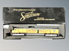 A Bachmann Spectrum Union Pacific 6941 die cast locomotive HO scale, item no,