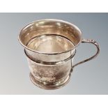 A small silver mug, Birmingham marks, height 6 cm CONDITION REPORT: 64.