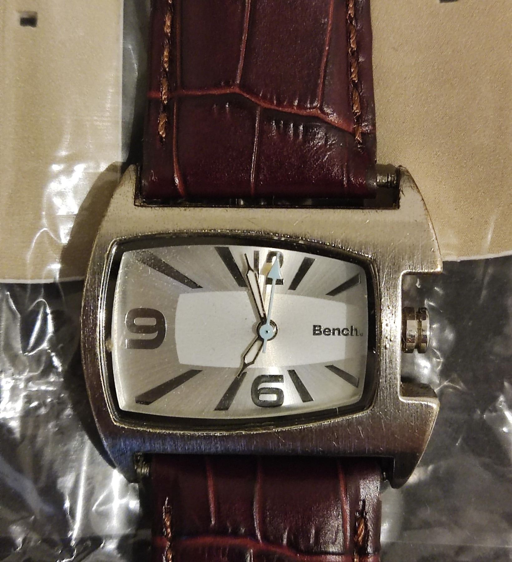 Eight leather 18mm 'Bench' watch straps and a Bench watch. - Image 3 of 3