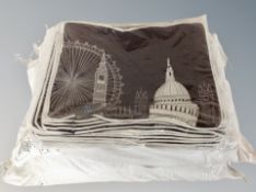 Approximately 150 Urban landscape London cushions 40 cm x 50 cm (new)