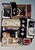 A tray of assorted costume jewellery, Art Deco necklaces, beaded necklaces,