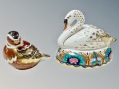 A Royal Crown Derby Swan paperweight and further Robin,