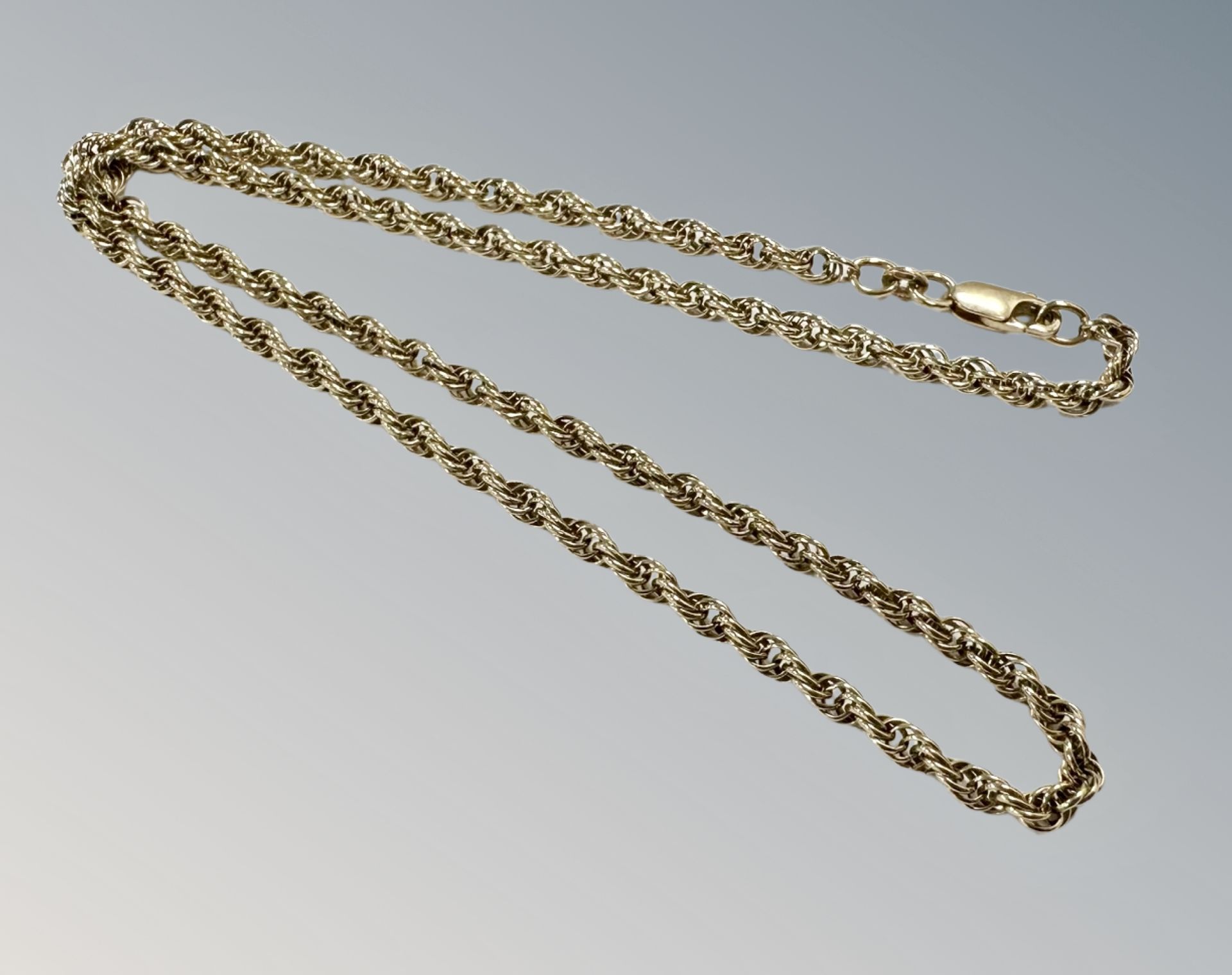 A 9ct yellow gold rope twist necklace, length 46 cm. CONDITION REPORT: 12.6g.