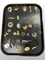A group of costume brooches,