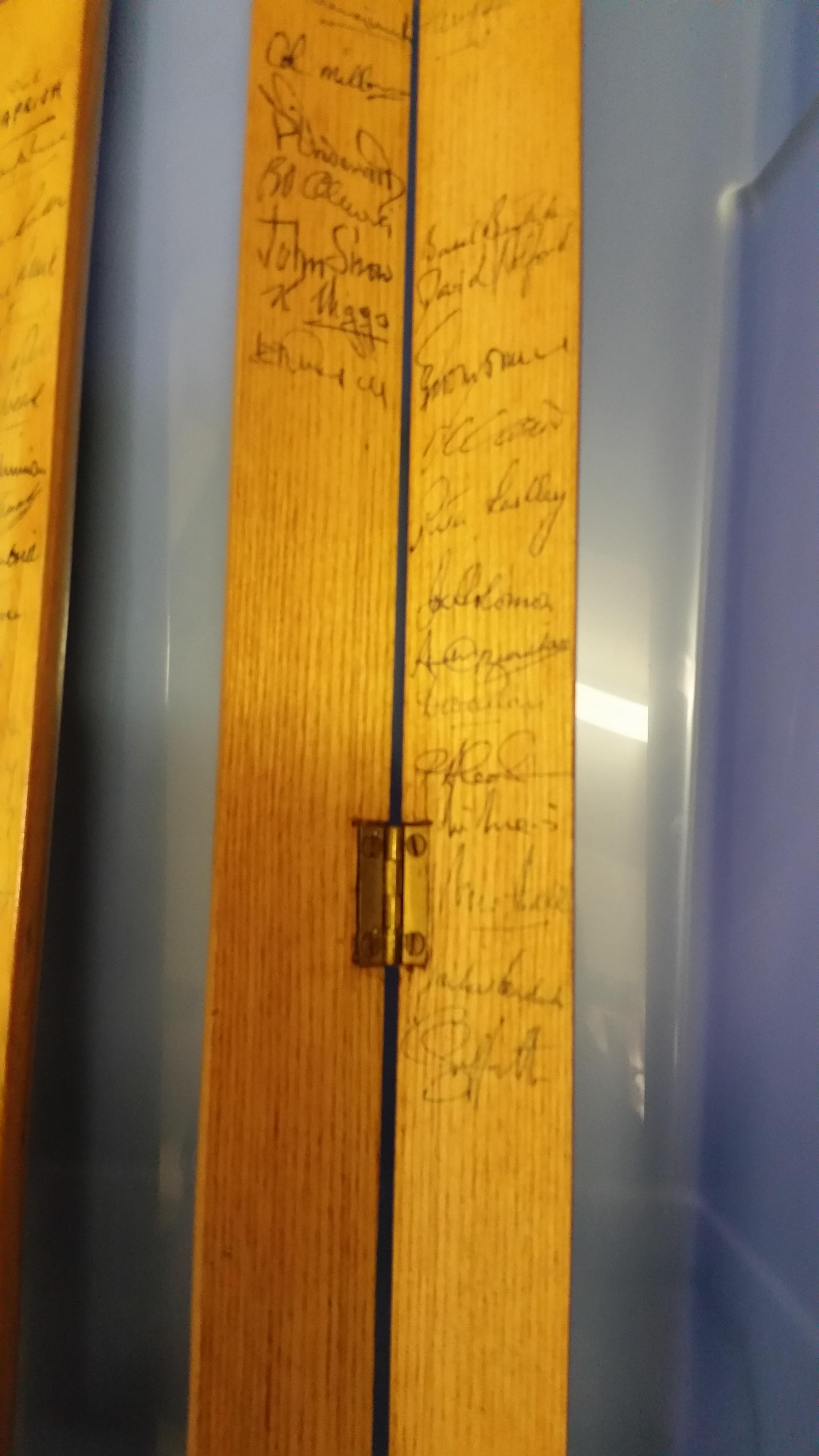 CRICKET, set of three signed split cricket stumps, inc. 1964 England (11 legible signatures) v - Image 4 of 6