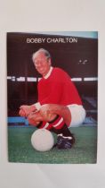 FOOTBALL, Manchester United autographs, inc. Bobby Charlton (signed picture), Gerard Pique, Nobby