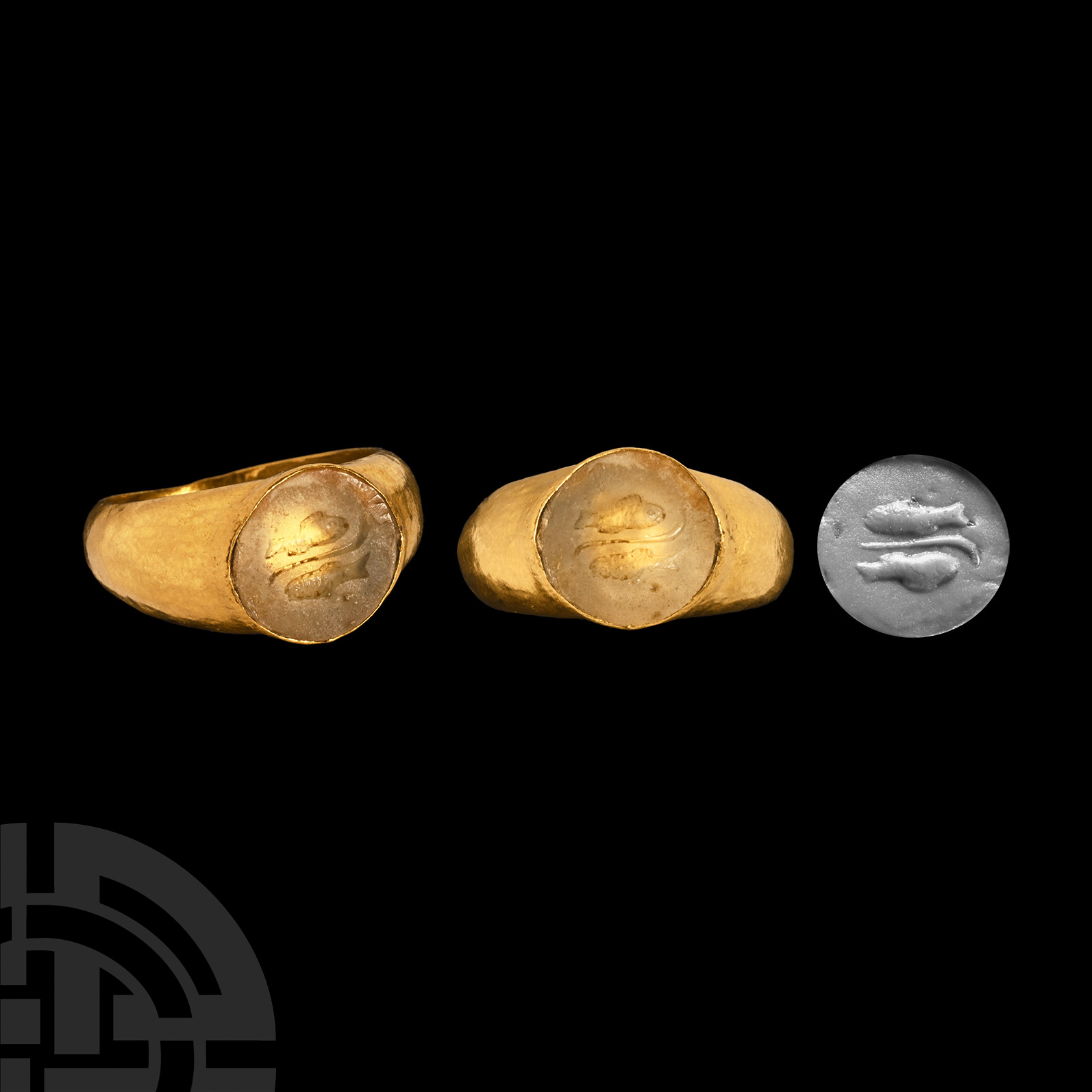 Roman Gold Ring with Fish Gemstone