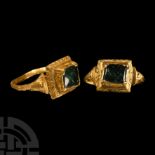 Elizabethan Gold Ring with Emerald