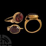 Sassanian Gold Ring with Garnet Gemstone