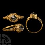 Elizabethan Gold Ring with Diamond Crystal