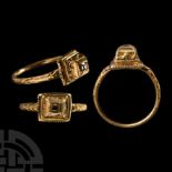 Renaissance Gold Ring with a High-Quality Facetted Diamond