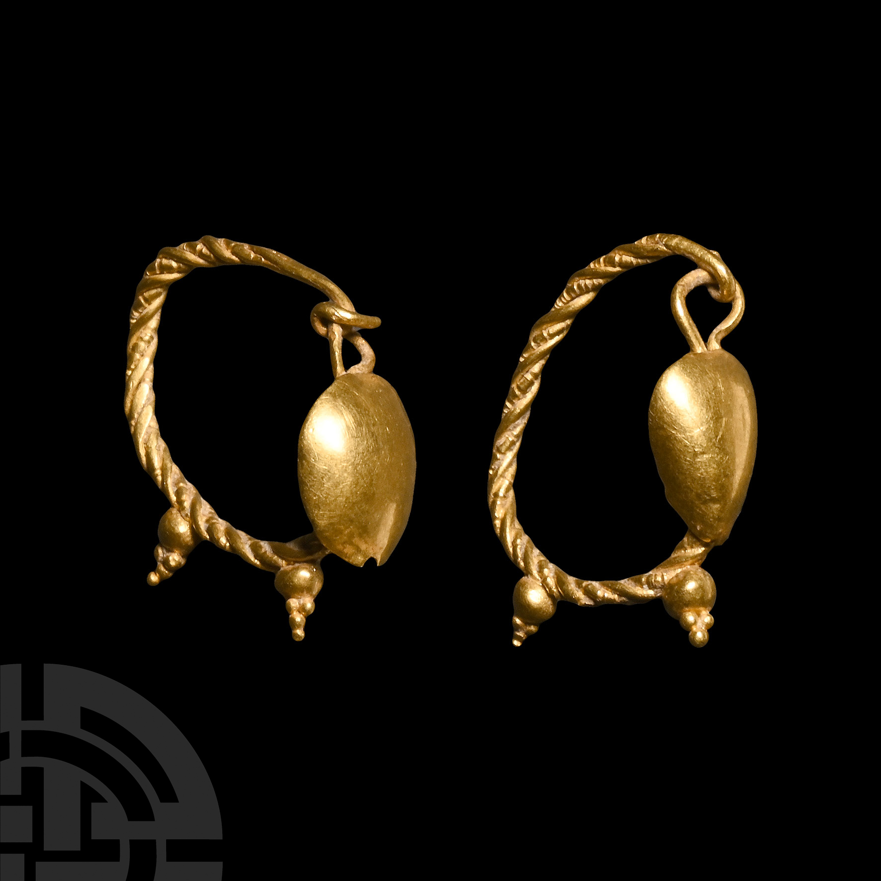 Roman Gold Earrings with Bosses
