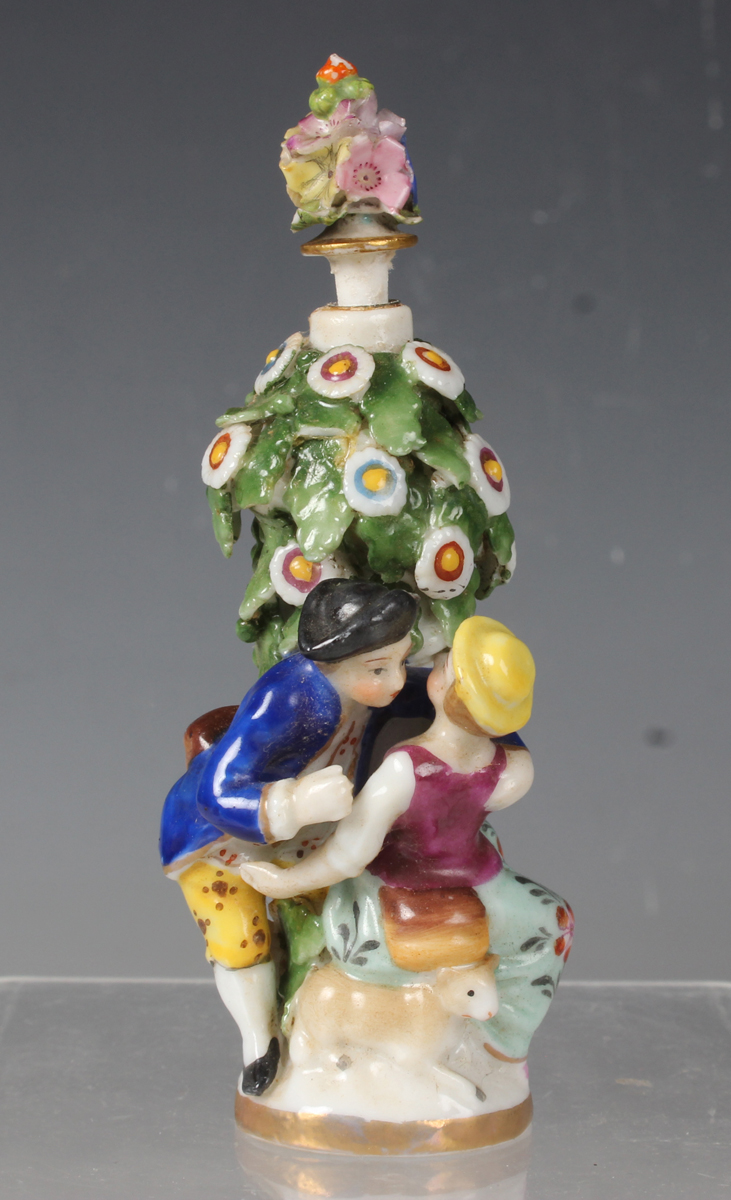 A small group of pottery and porcelain, English and Continental, 19th and 20th century, including - Image 3 of 10