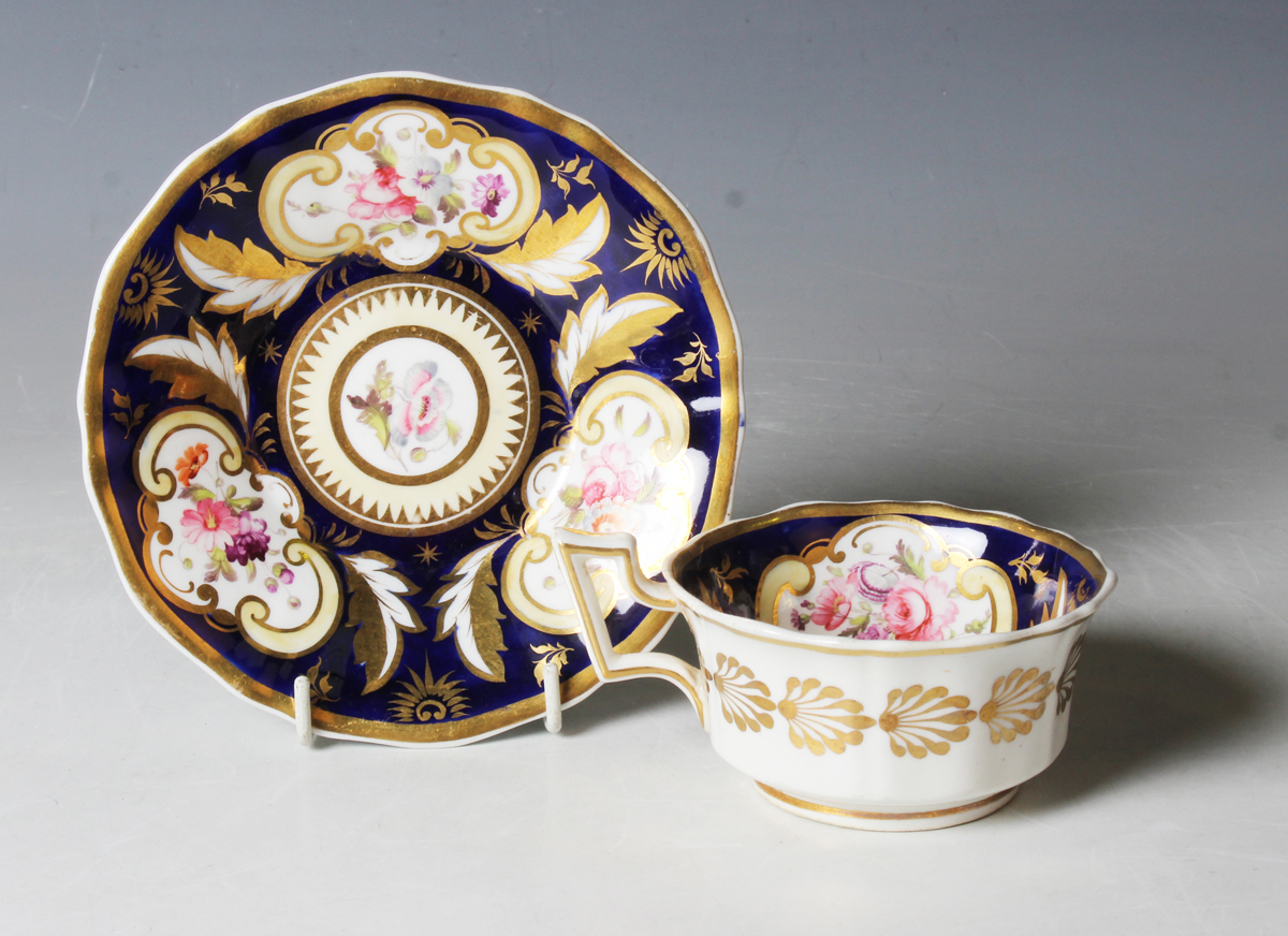 A Daniel porcelain part service, circa 1825, painted in pattern No. 4044 with floral panels within - Image 6 of 7