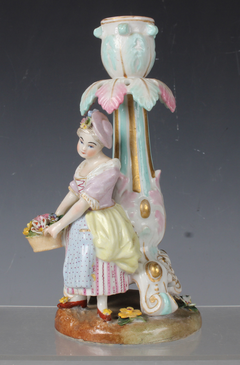 A small group of pottery and porcelain, English and Continental, 19th and 20th century, including - Image 7 of 10