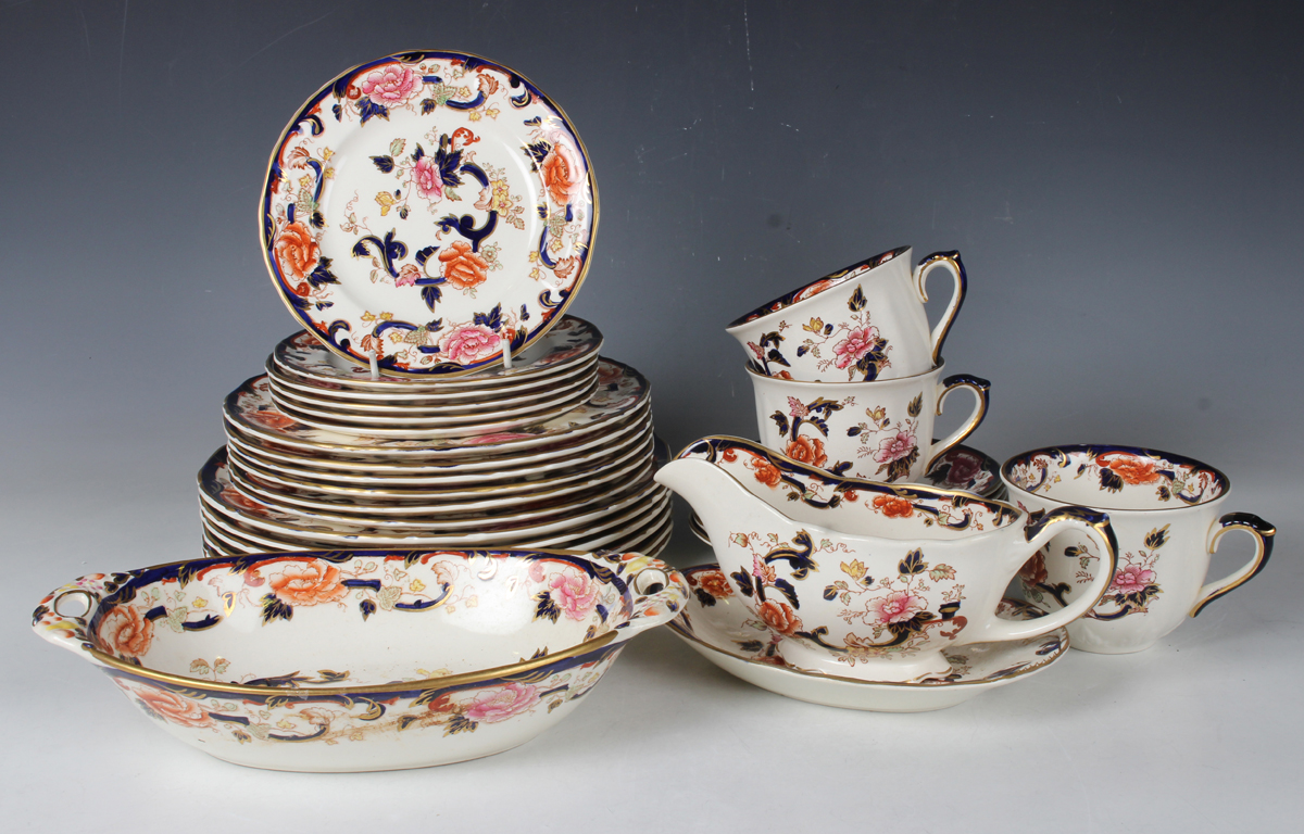 A Mason's Mandalay pattern part service, comprising six plates, diameter 25.3cm, six plates,