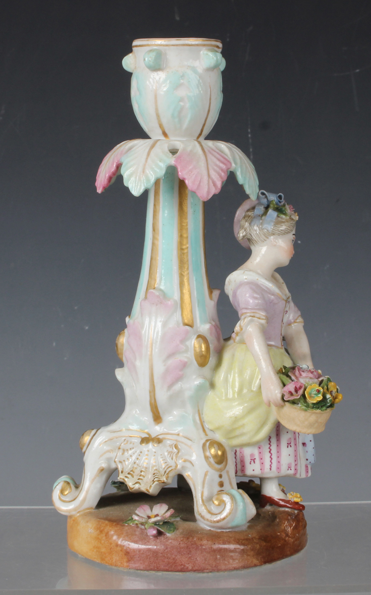 A small group of pottery and porcelain, English and Continental, 19th and 20th century, including - Image 6 of 10