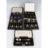 A set of six George V silver nail head coffee spoons, Sheffield 1921, cased, a set of six silver