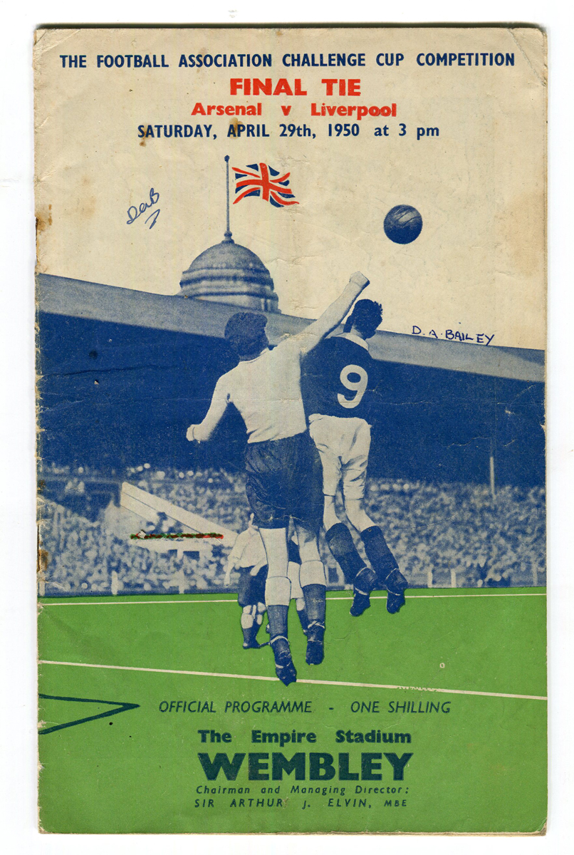 FOOTBALL PROGRAMMES. A collection of football programmes, the majority relating to London teams, - Image 6 of 6