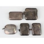 Two George V silver rectangular vesta cases, each detailed 'Cymmer Cong Ch Great War 1914-18', one
