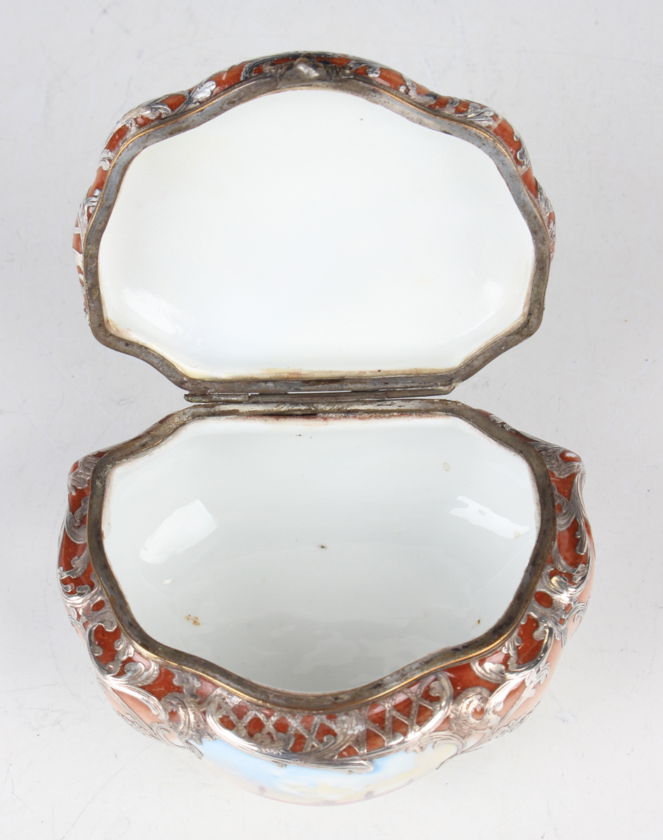 A late 19th/early 20th century German porcelain and silver overlay box, the hinged lid painted - Image 5 of 10