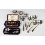 A late Victorian silver christening fork and spoon, Birmingham 1898, cased, a silver mustard,
