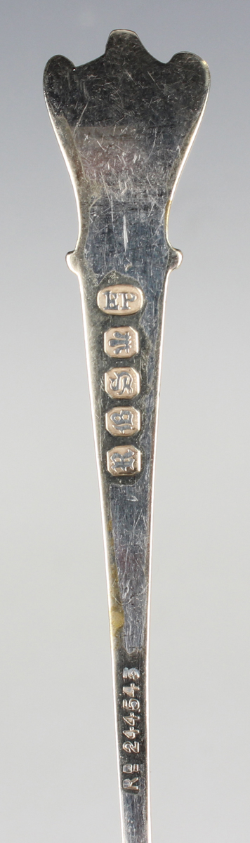 A group of seven silver butter knives, including a pair with scroll decorated handles, Sheffield - Image 2 of 8