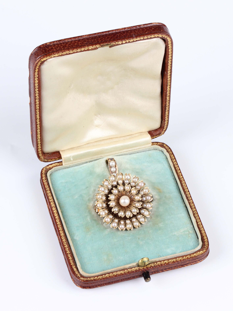 An Edwardian gold and half-pearl pendant brooch, designed as a flowerhead, with a detachable - Image 3 of 5