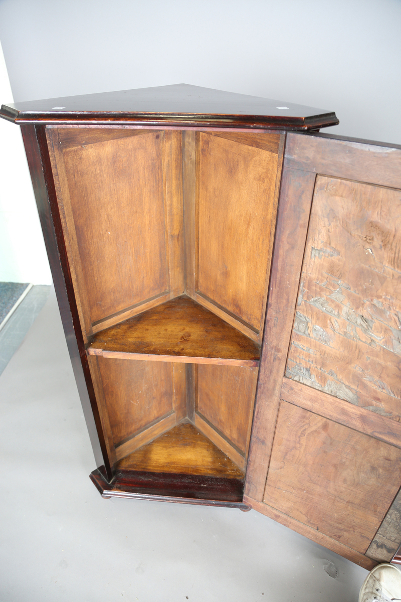 A George III oak hanging bowfront corner cabinet with mahogany crossbanded doors, height 101cm, - Image 2 of 4