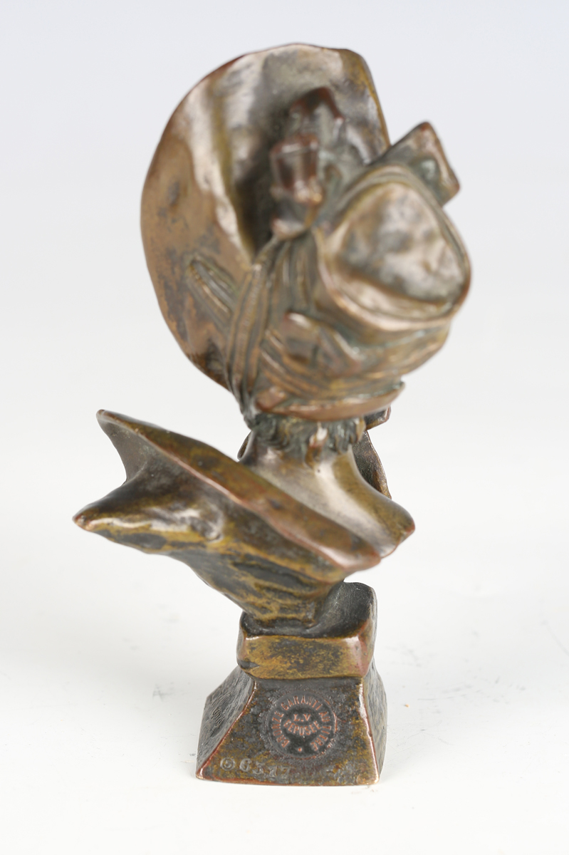 Emanuel Villanis - 'Mlle Lange', a late 19th/early 20th century French patinated cast bronze head - Image 7 of 15