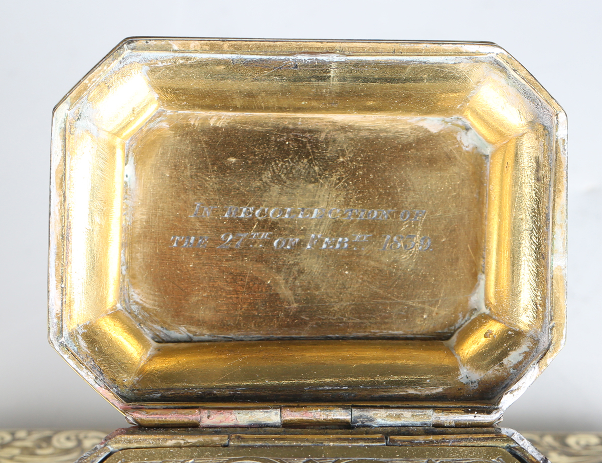 An early 19th century gilt metal inkwell of sarcophagus form, engraved with floral bands and - Image 8 of 9