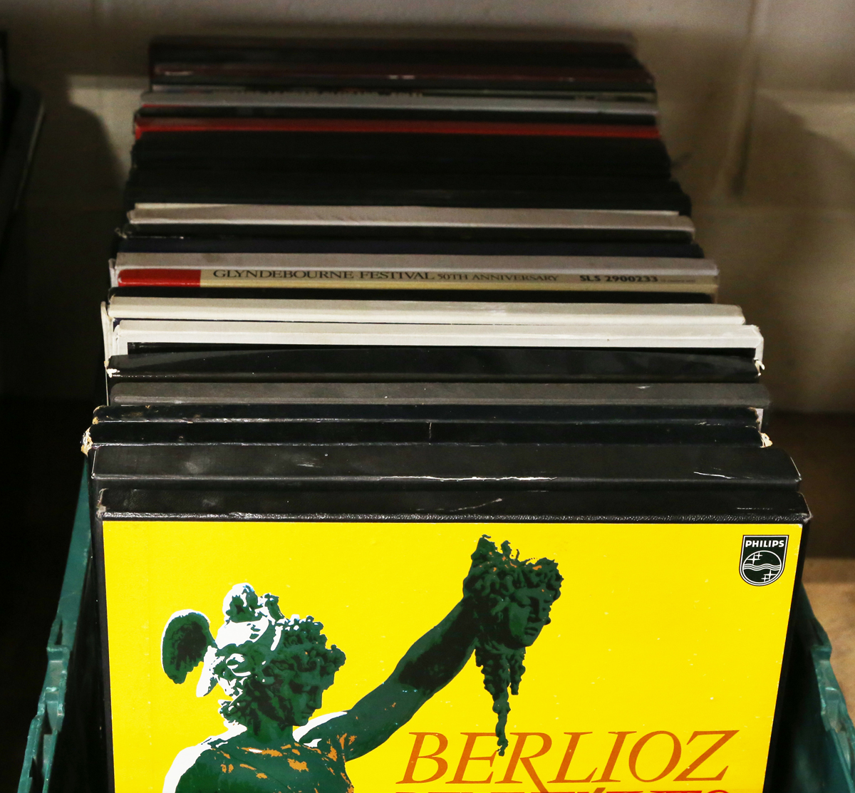 A collection of approximately ninety-five classical LP records, including an early stereo pressing - Image 2 of 3