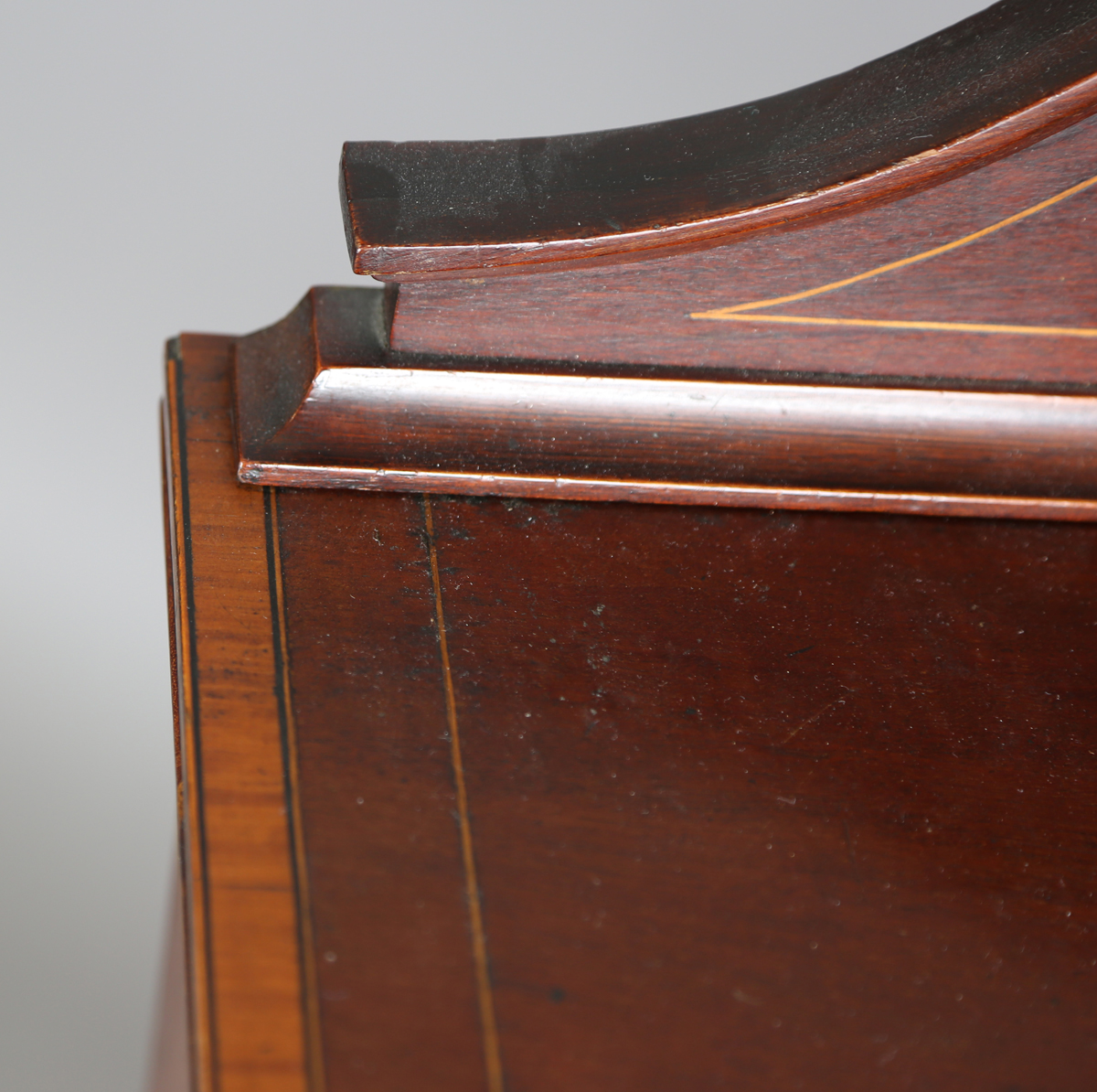 An Edwardian mahogany music cabinet with satinwood crossbanding, height 102cm, width 47cm, depth - Image 8 of 9